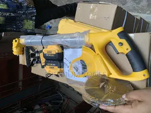 Dewalt Cordless Grass Cutter 136v
