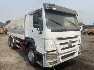Foreign Used Howo Water Tanker Truck 20,000 Liters.