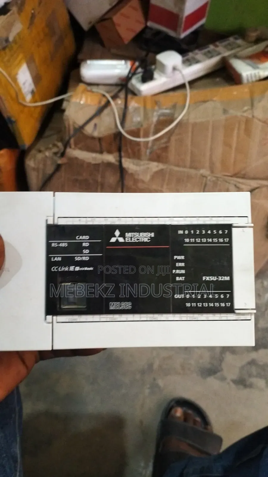 Mitsubishi PLC Fx5u-32mr/Es
