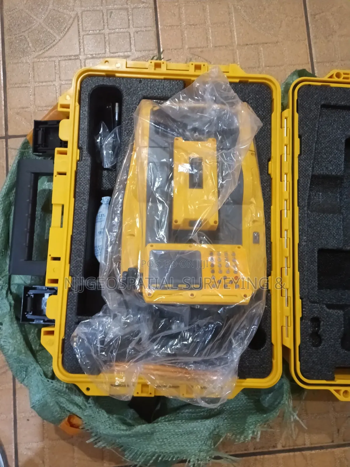 Hi-Target Total Station