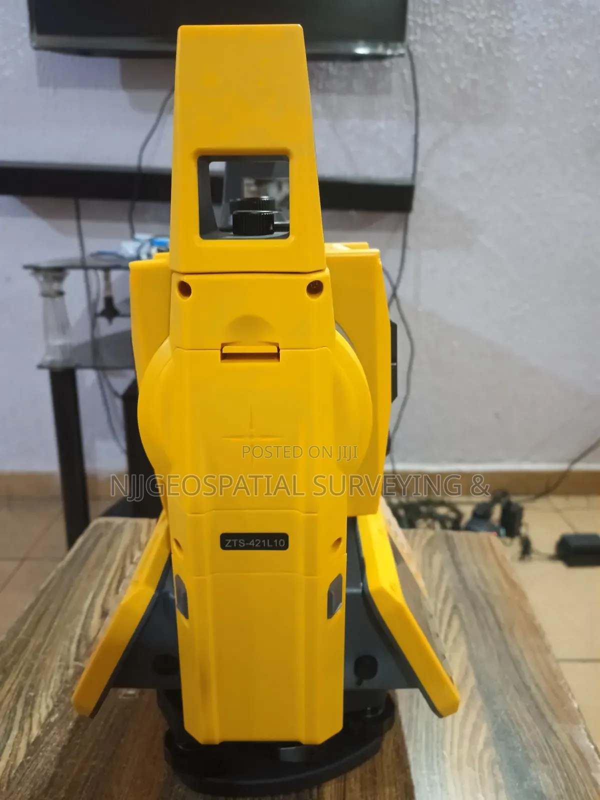 Hi-Target Total Station
