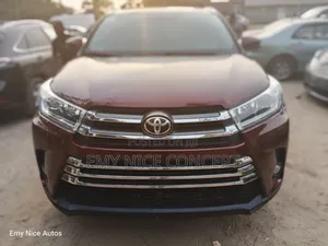 Toyota Highlander XLE 4dr SUV AWD (3.5L 6cyl 6A) 2014 Red