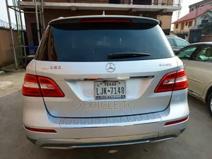 Mercedes-Benz M Class 2012 Blue