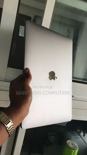 Laptop Apple MacBook Pro 2017 16GB Intel Core i7 SSD 256GB