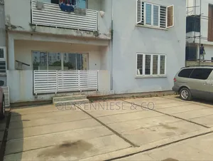 3bdrm Block of Flats in Olaleye New Town, Iponri for sale
