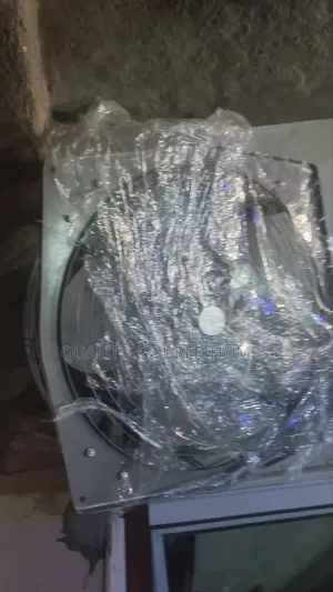 24" Iron Heat Extractor Fan With Net
