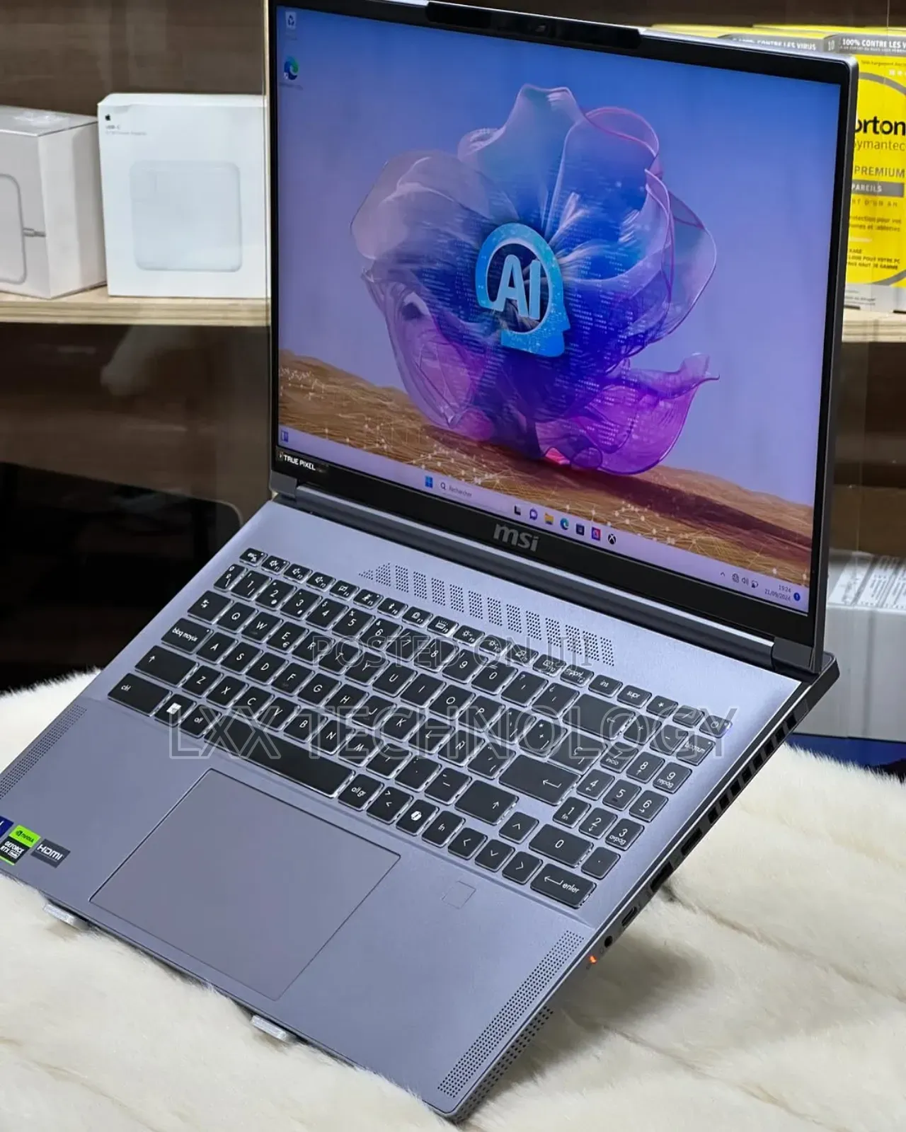 Laptop MSI 96GB Intel Core Ultra 9 SSD 4T