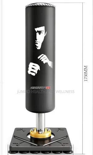 Photo - Punching Stand (Bruce Lee) B-Flat