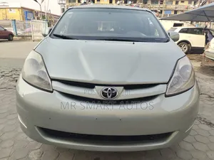 Toyota Sienna LE AWD 2006 Green