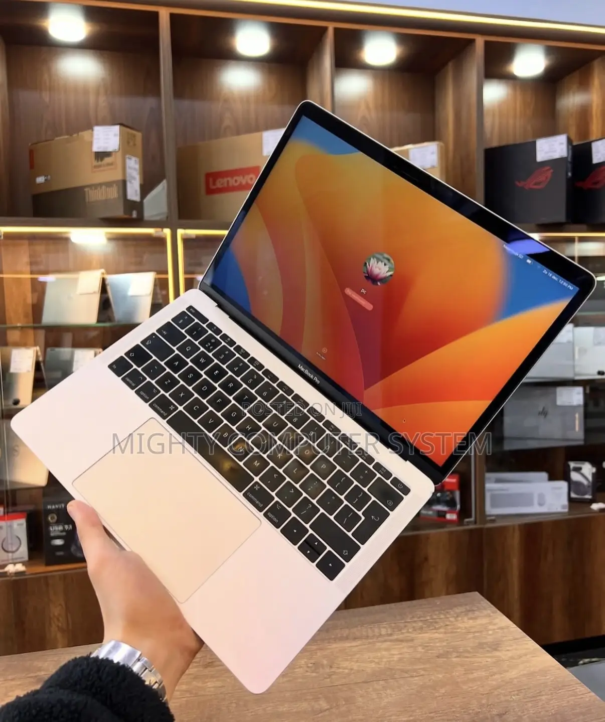 Laptop Apple MacBook Pro 2017 8GB Intel Core I5 SSD 256GB