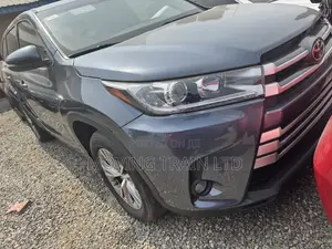 Toyota Highlander LE 4dr SUV (2.7L 4cyl 6A) 2014 Blue