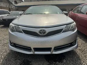 Toyota Camry 2014 Gray