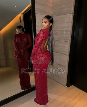 Photo - Splicing Lace U-Shaped Sleeveless Jumpsuit