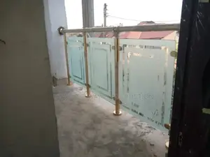 Glass Handrails/Gold Pipe
