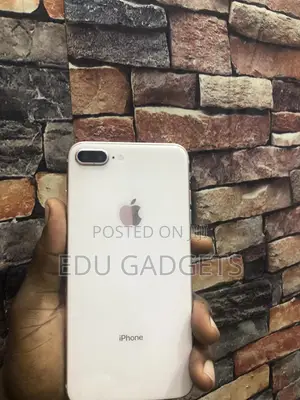 Apple iPhone 8 Plus 64 GB Gold