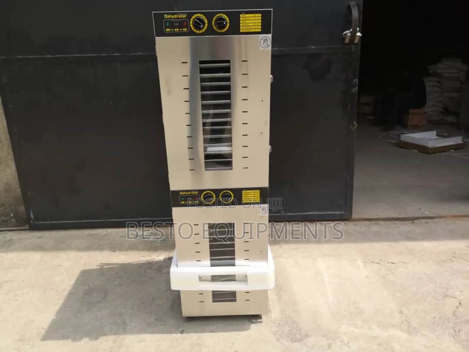 Dehydrator Machine