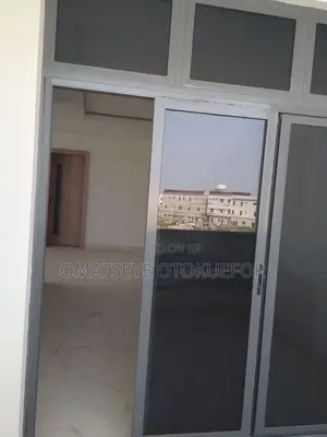 3bdrm Block of Flats in Lekki Phase 1 for rent