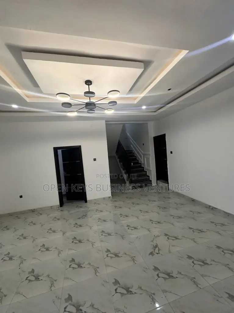Furnished 4bdrm Duplex in Oluyole for sale