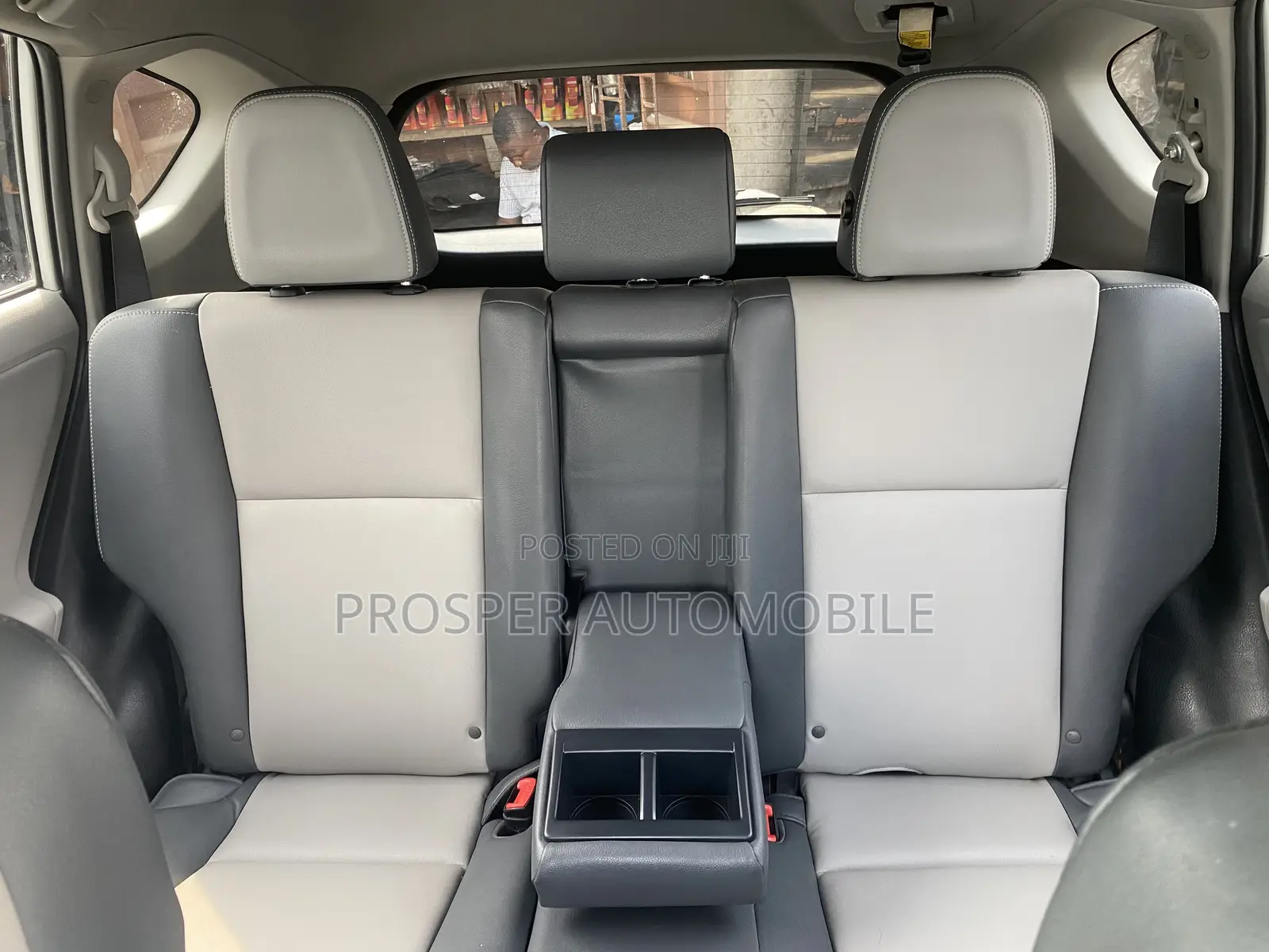 Toyota RAV4 2013 White