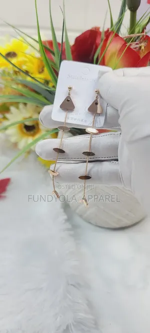 Fish Tail Design Earring
