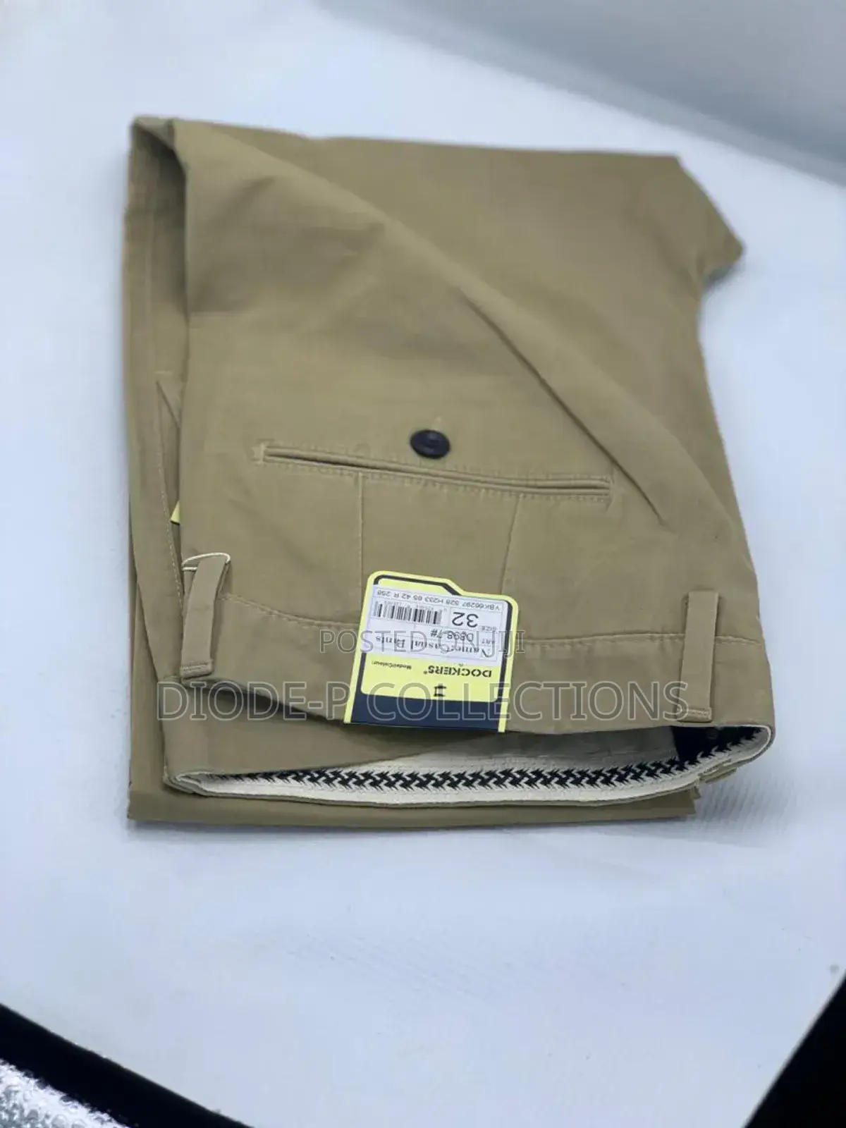 Docker's Chinos Trousers