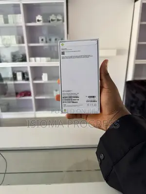 Photo - New Apple iPhone 15 Pro 256 GB Black