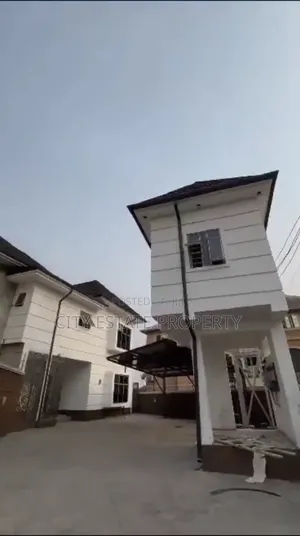 Furnished 3bdrm Duplex in Gra for sale