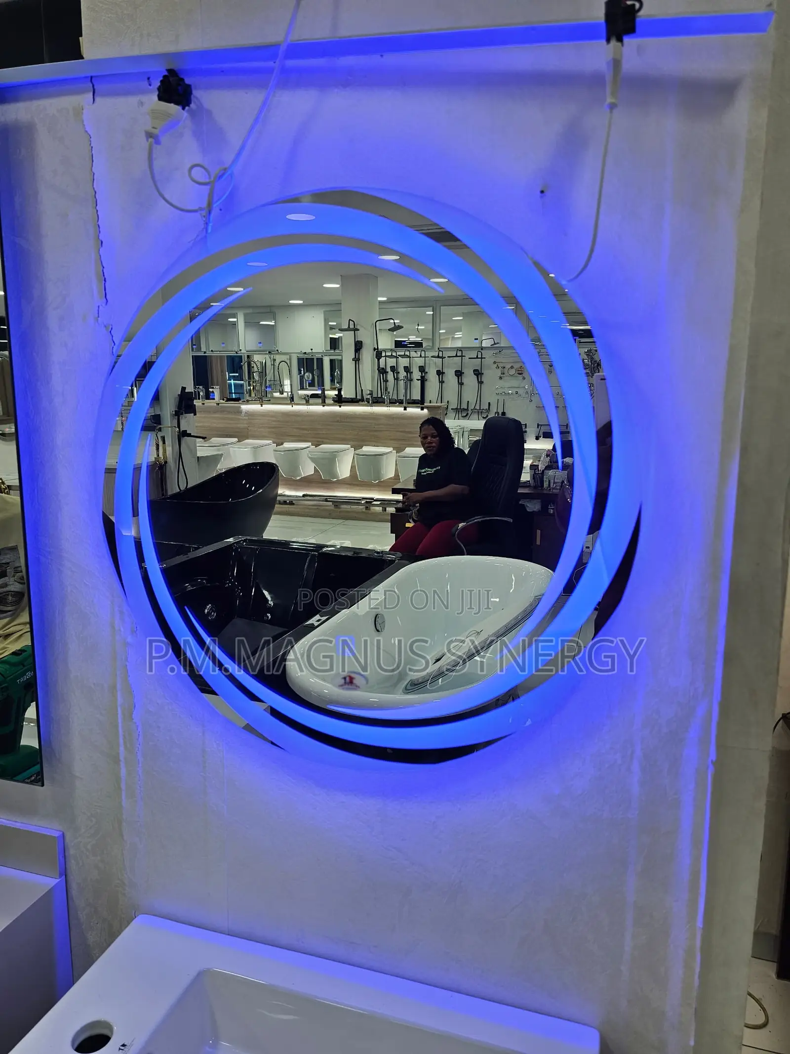 England Standard Round Mirror.