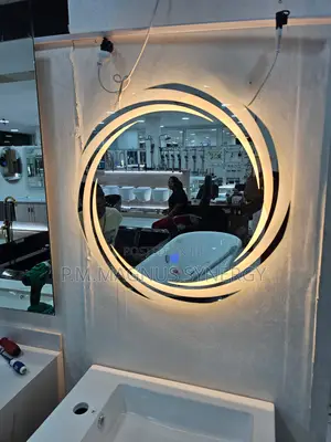 England Standard Round Mirror.