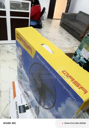Standard 18inches Qasa Rechargeable Standing Fan