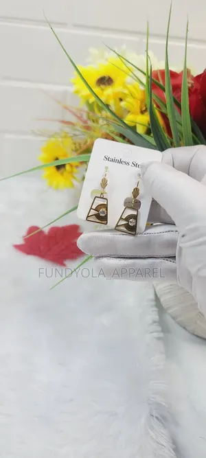Lightweight Fashion Earring
