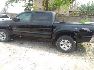Toyota Tacoma Double Cab V6 Automatic 2011 Black