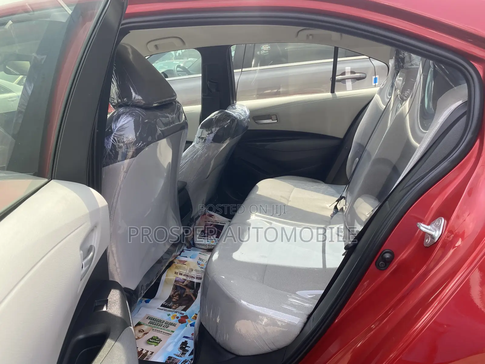 Toyota Corolla LE 2021 Red