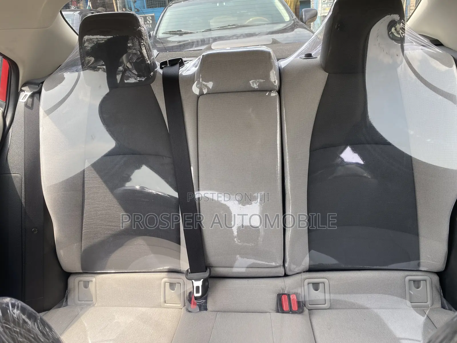 Toyota Corolla LE 2021 Red