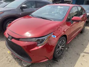 Toyota Corolla LE 2021 Red