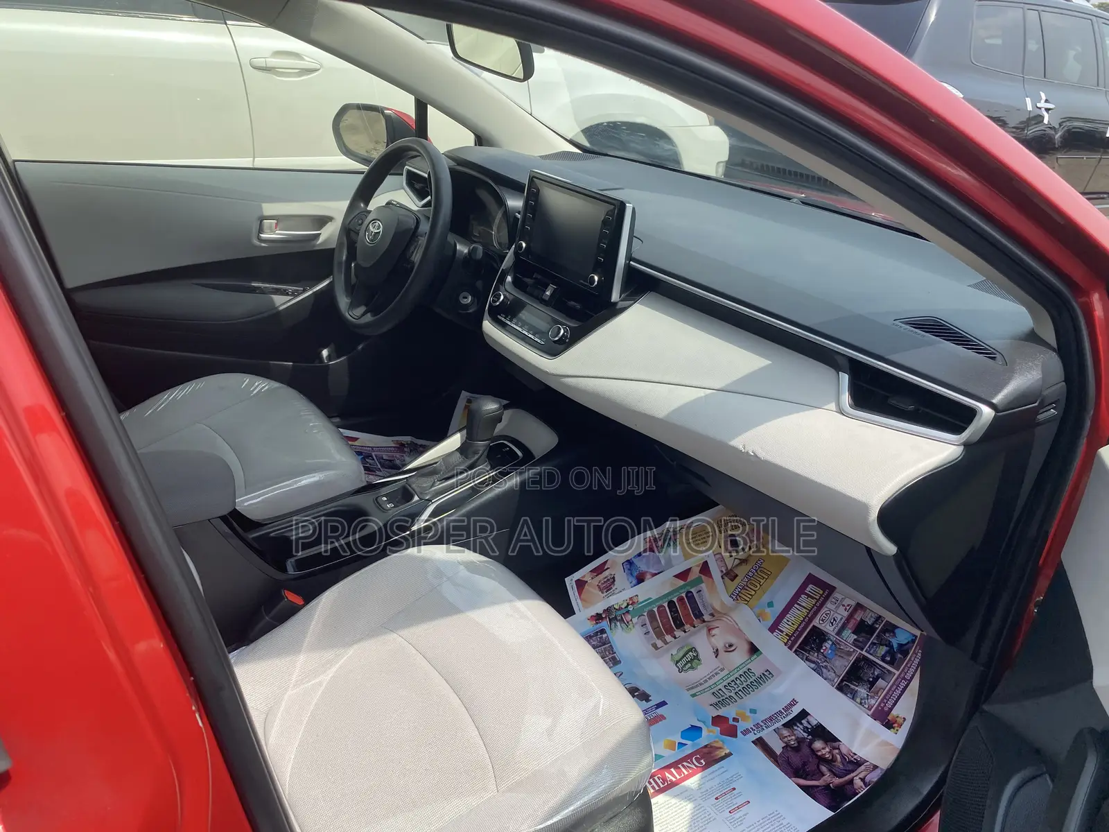Toyota Corolla LE 2021 Red
