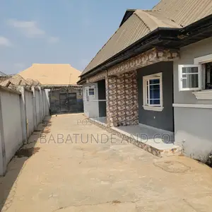2bdrm Bungalow in Moniya for sale