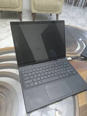 Laptop HP EliteBook Folio 16GB Qualcomm Snapdragon X Elite SSD 256GB