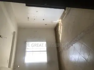 3bdrm Block of Flats in Durumi for rent