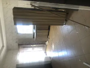 3bdrm Block of Flats in Durumi for rent