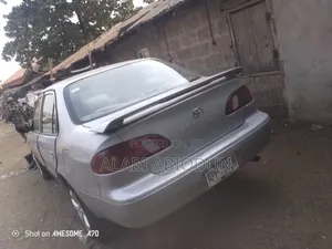 Toyota Corolla 2002 Silver