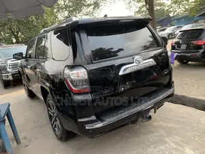 Toyota 4-Runner 2019 Black