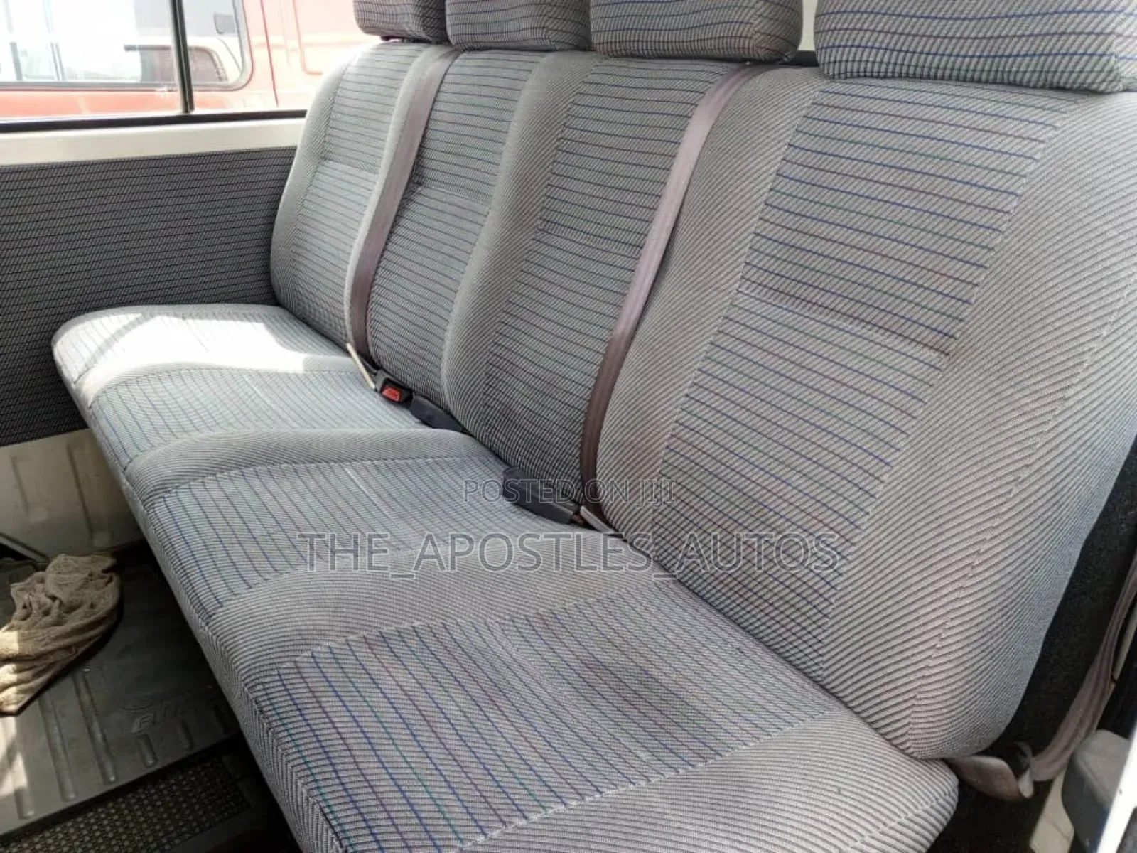 Toyota HiAce 2004 White