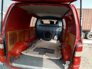 Toyota HiAce 2004 Red