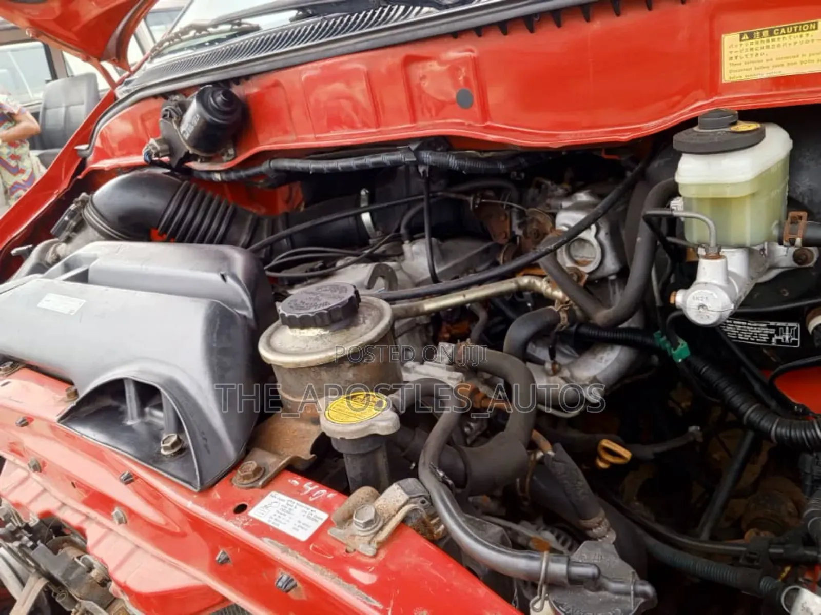 Toyota HiAce 2004 Red