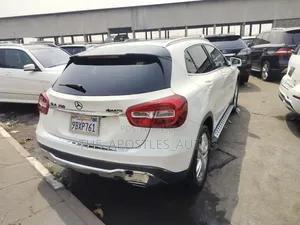 Mercedes-Benz GLA 250 2016 White