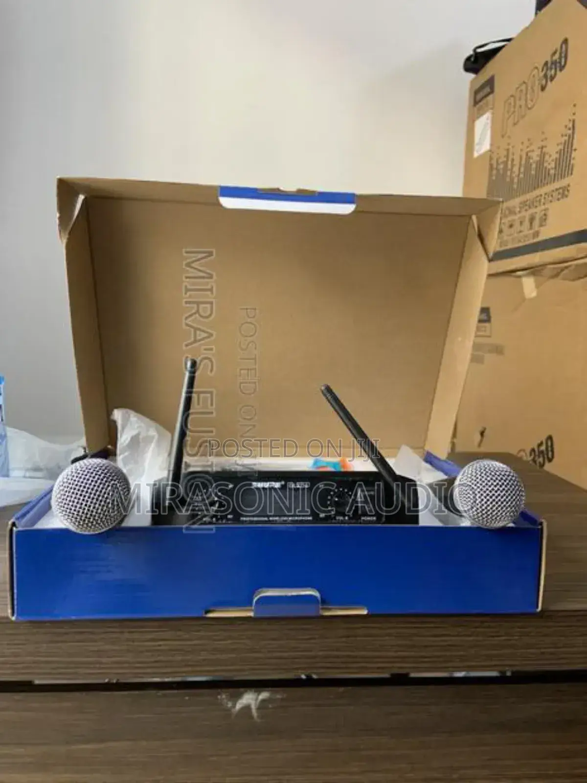 SHURE GLXD4 Wireless Microphone