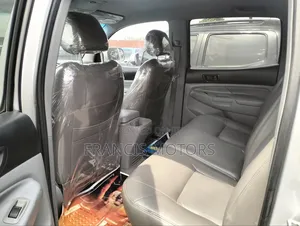 Toyota Tacoma Double Cab V6 Automatic 2010 Silver