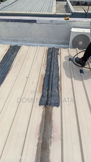 Open -Handed Waterproofing Expert
