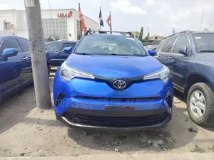 Toyota C-HR 2018 Blue